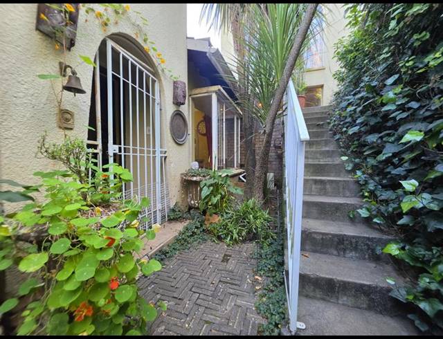 4 BEDROOM HOUSE FOR SALE IN GLENVISTA